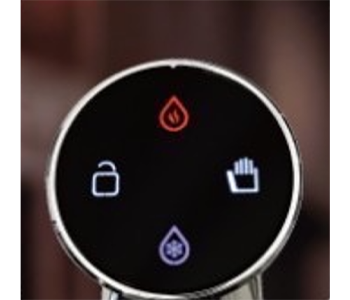 BC TAP SODA 高科技 LCD 觸控面板特寫